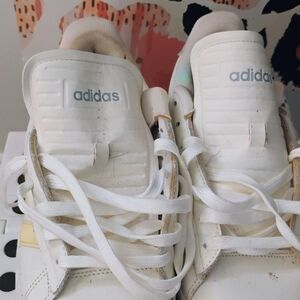 Adidas Women's Cream and White Sneakers Soft Yellow Stripe